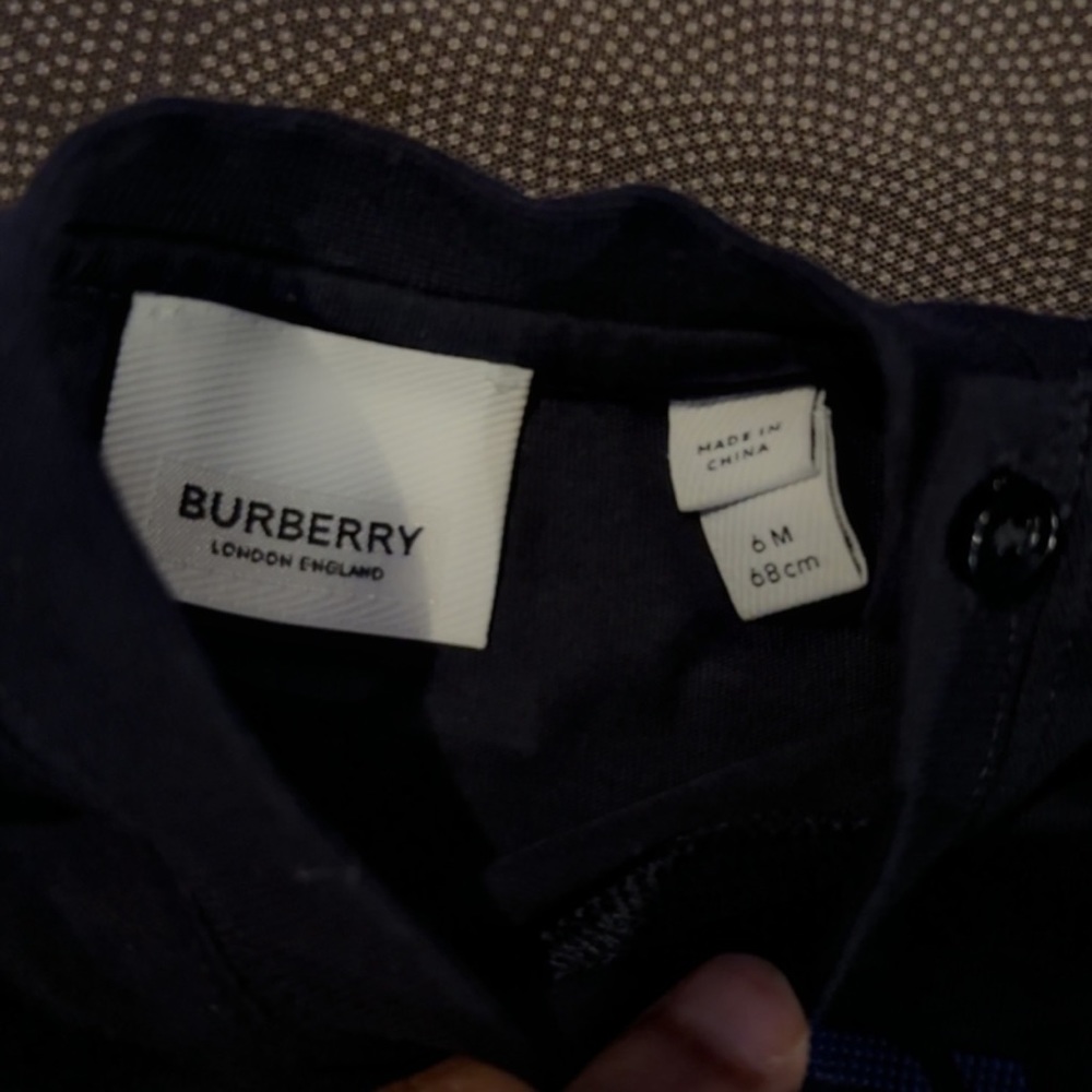 Burberry Tshirt